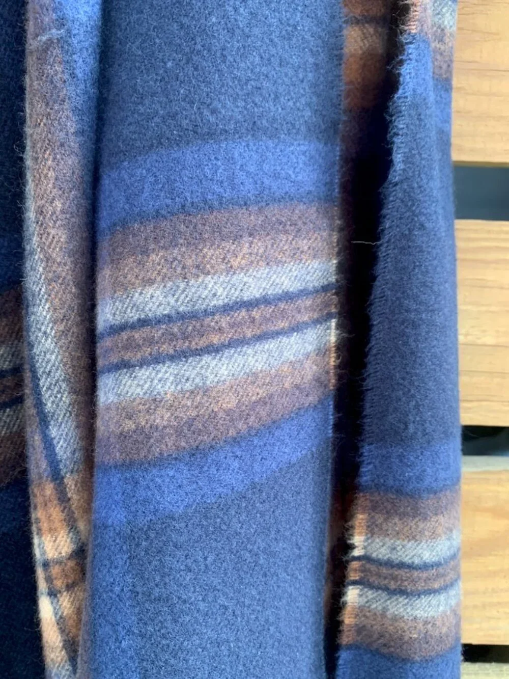 Beautiful Banana Republic Scarf
